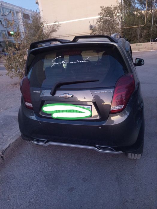 Chevrolet Spark 2019 год автомат