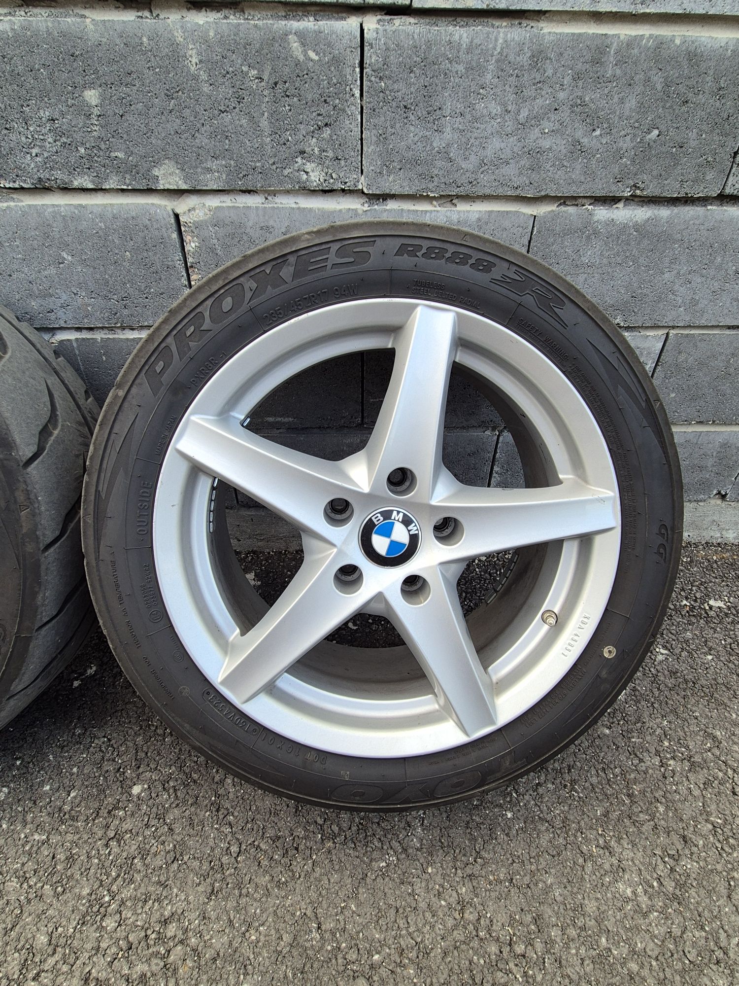семи сликове 17 toyo r888