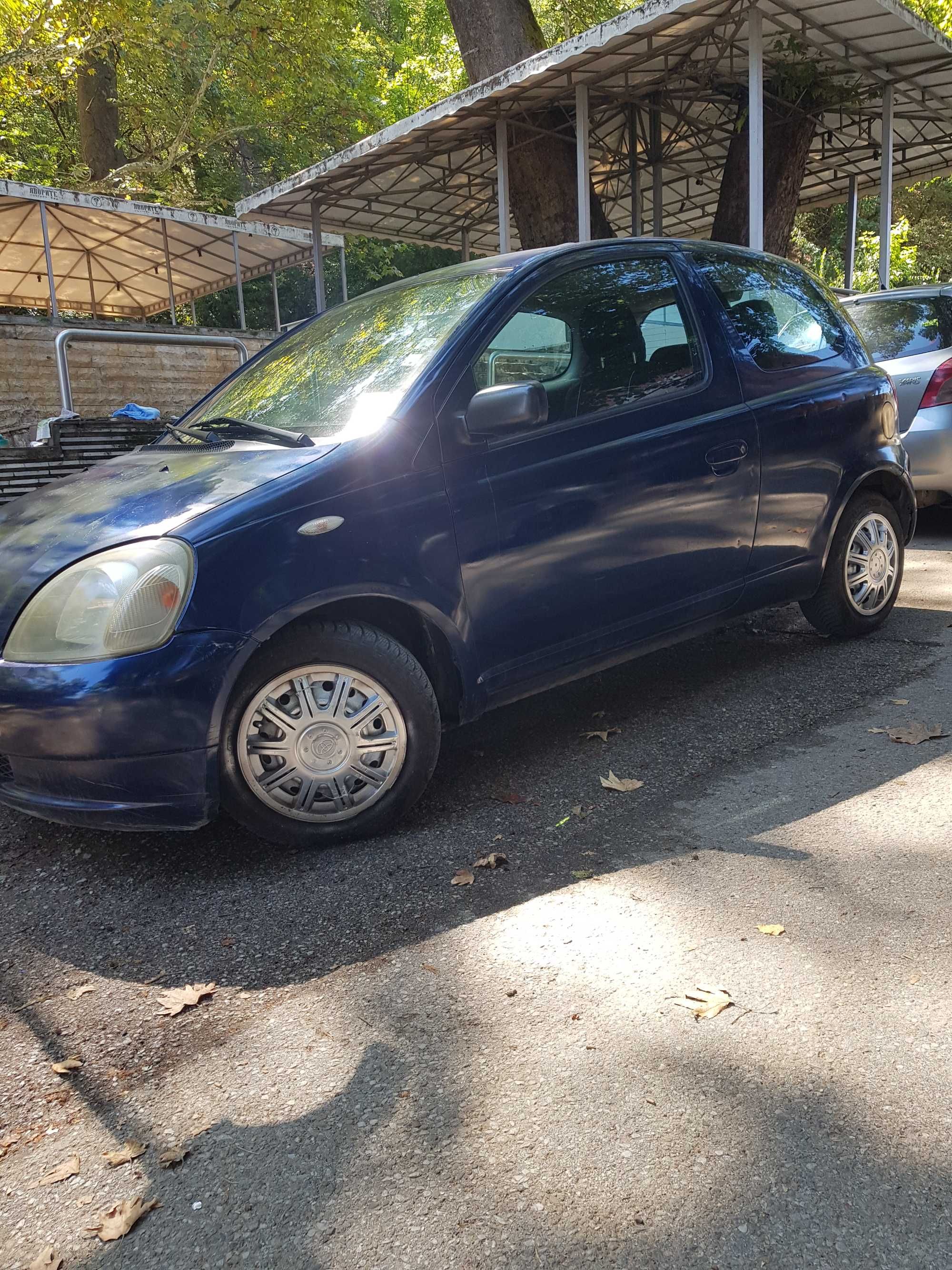 Продавам кола Toyota Yaris