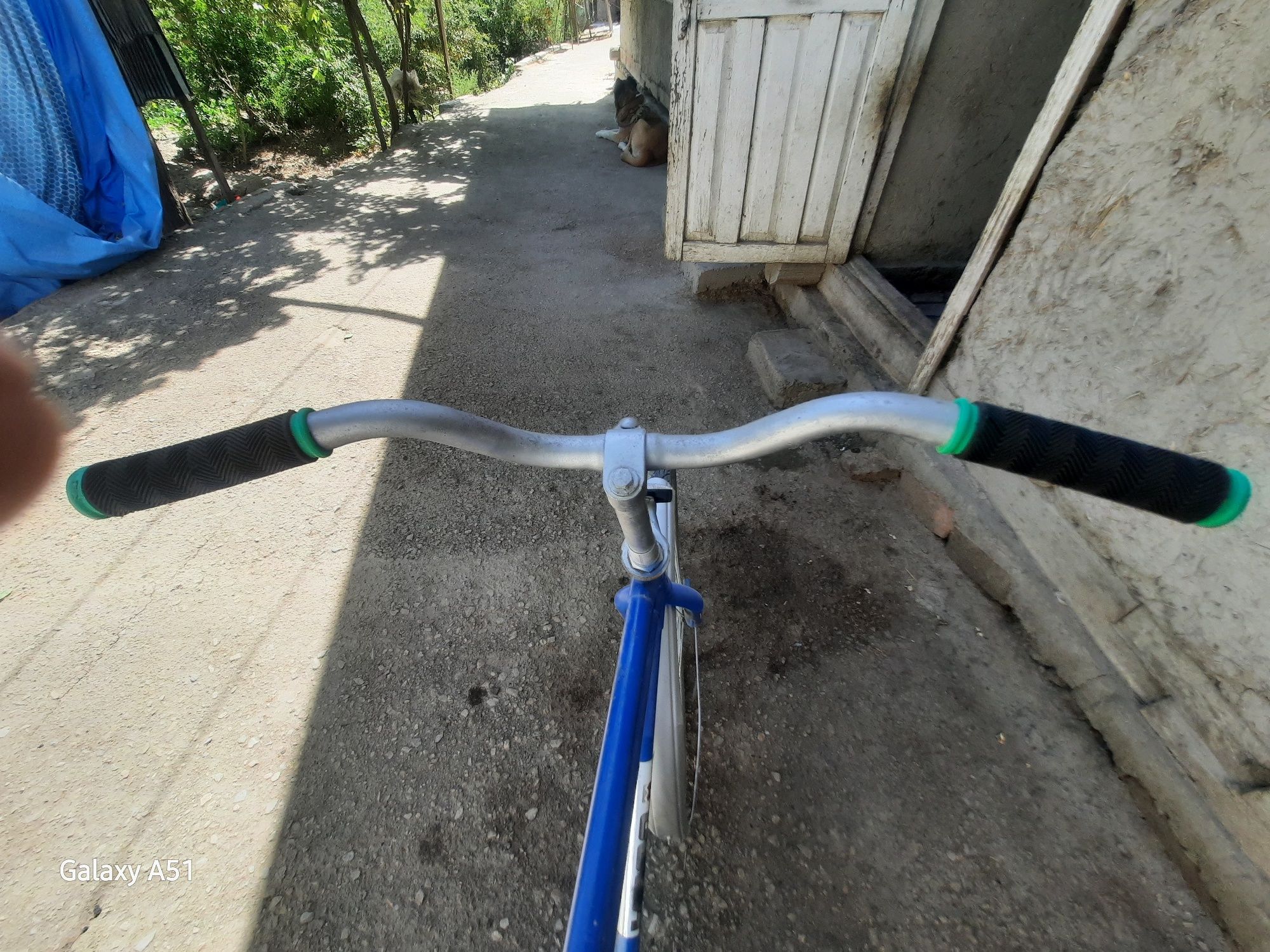 Velosiped ural cccр yangi srochno sotish kerak