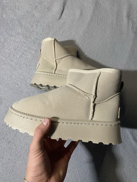 Ugg mini platform