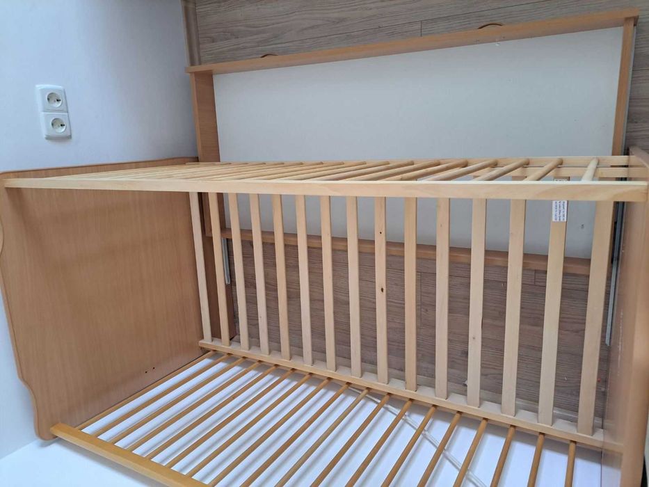 Кошара 70x140 с чекмедже + матрак Pierre Cardin (много запазена)