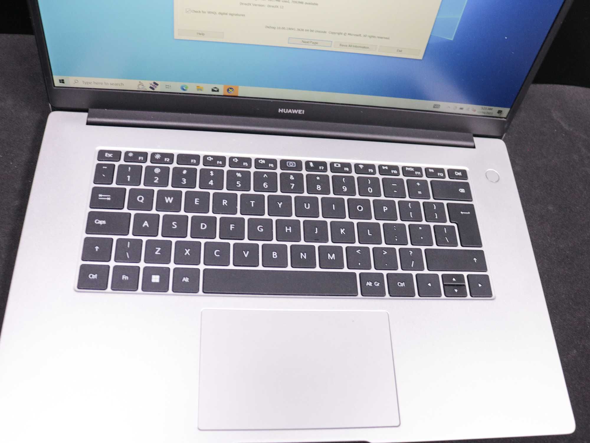 Laptop HUAWEI MateBook D15