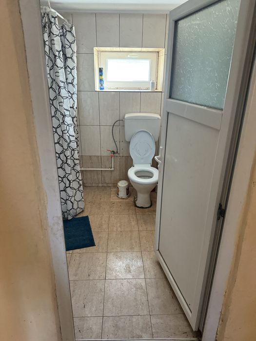 Vand casa cu teren