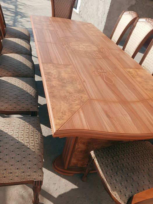 Стол стул фабричный  сотилали