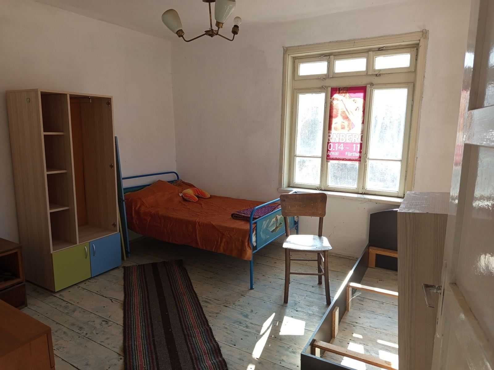 Продава къща в село Турия