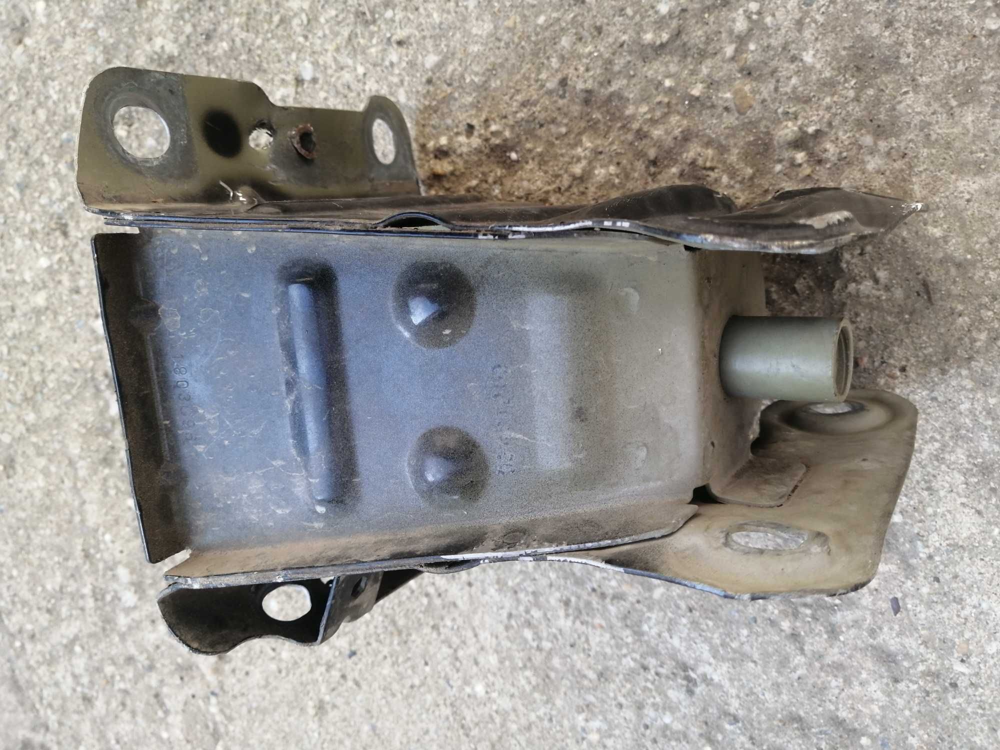 cap lonjeron Opel Astra H dreapta