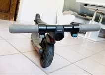 Trotineta electrica Ninebot ES2, pliabila, negru