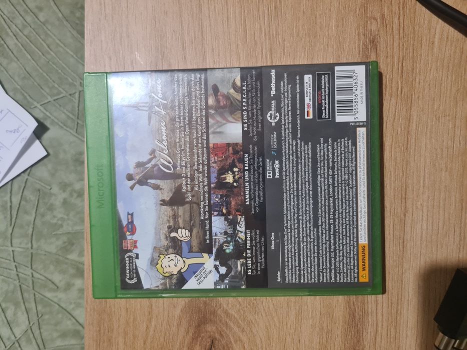 Xbox one 500gb с контролер и игра fallout 4