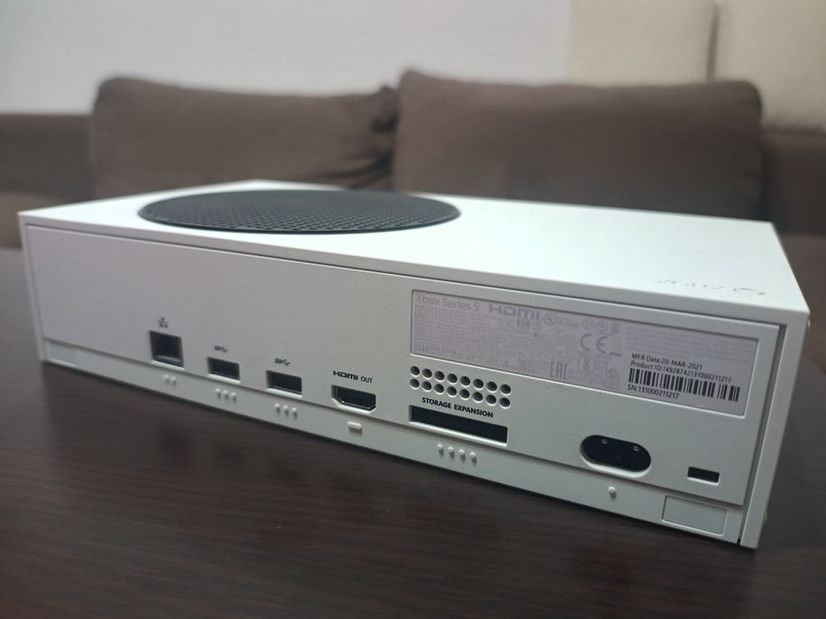XBOX Series S + Controller