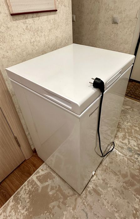 Продам морозильную камеру Hisense 95 литров