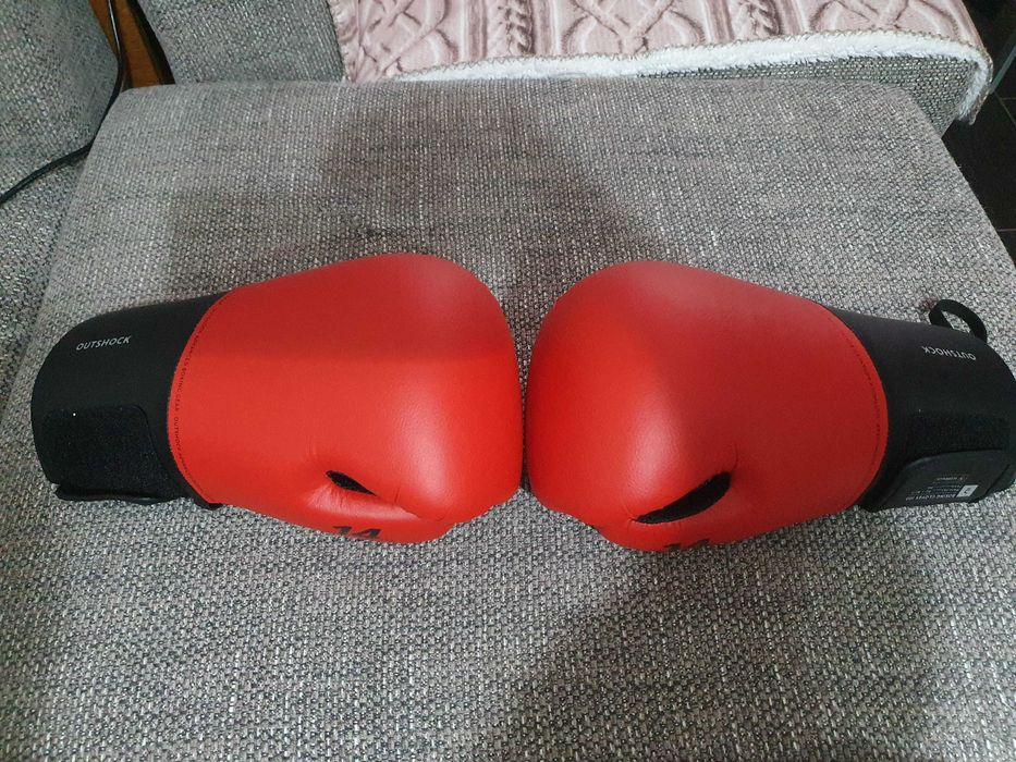 Manusi de box NOI Marimea 14OZ