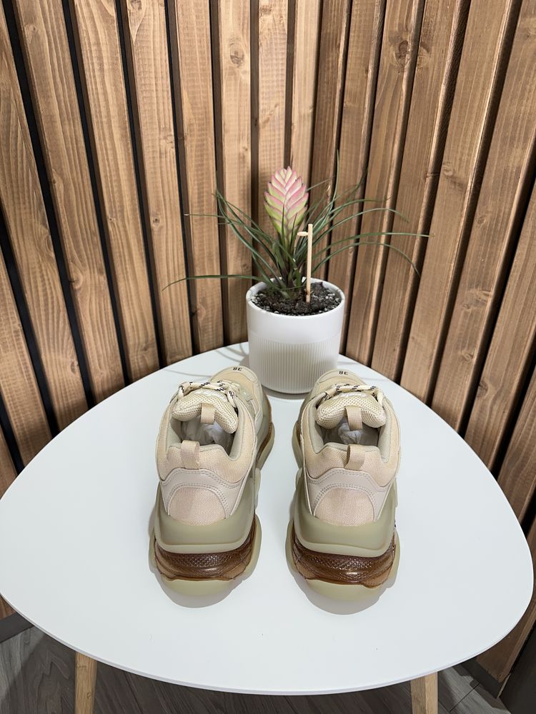 Balenciaga Triple S beige (size 38)
