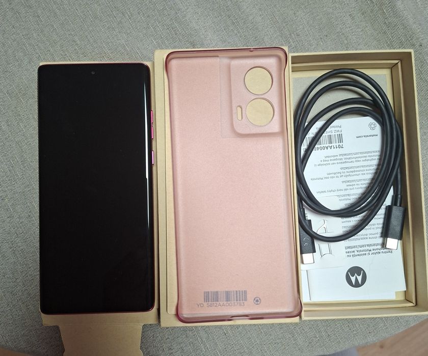 Чисто нов Motorola Edge 50 Fusion 256GB