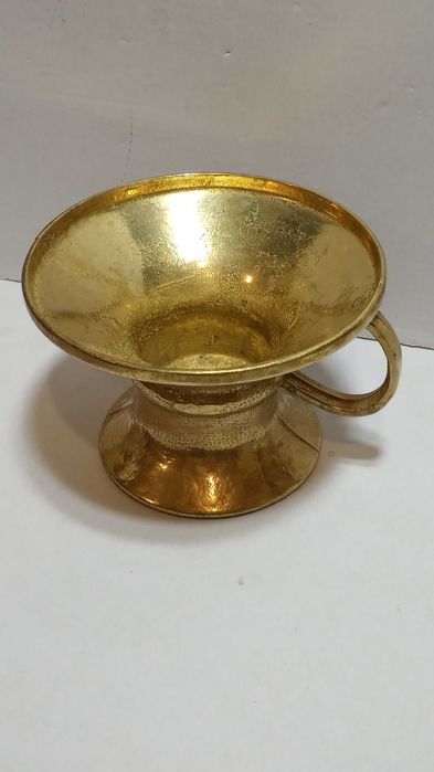 Свещник от месинг около 450 гр