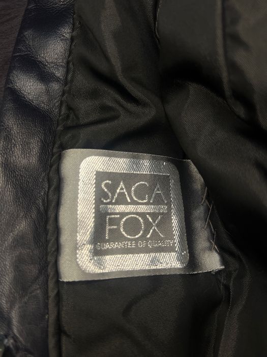 Blană naturală de culoare gri