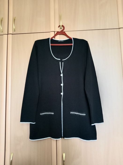 Кардиган новый трикотажный