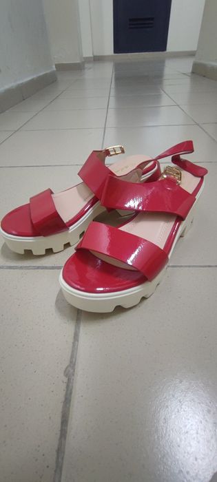 Сандали,туфли,женские,новая обувь,босоножки