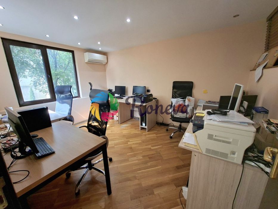 Дава се под наем Офис в Варна, Червен площад - 50 кв.м за 398.82 € - Снимка #6