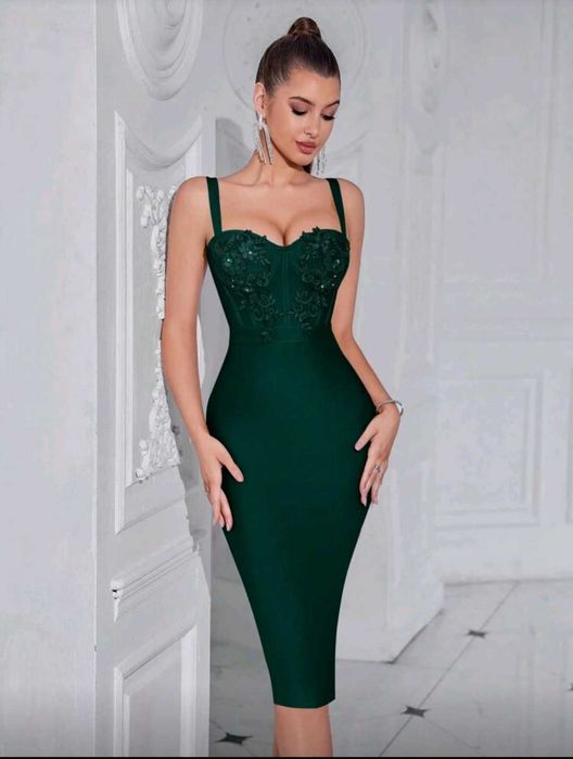 Официална бандажна рокля