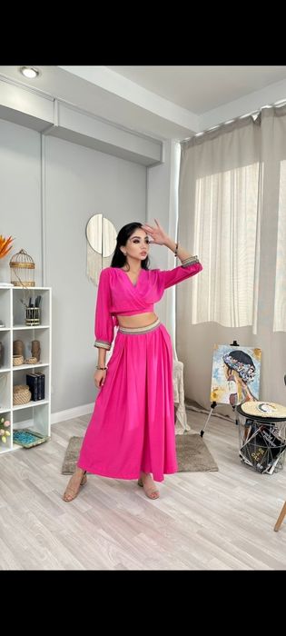 Костюм розовый кофта с килотами.Производство Турция.
