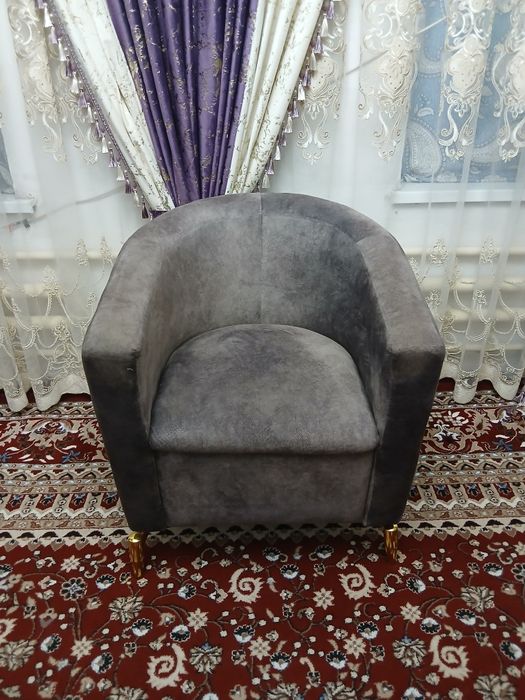 Продам мягкий кресло