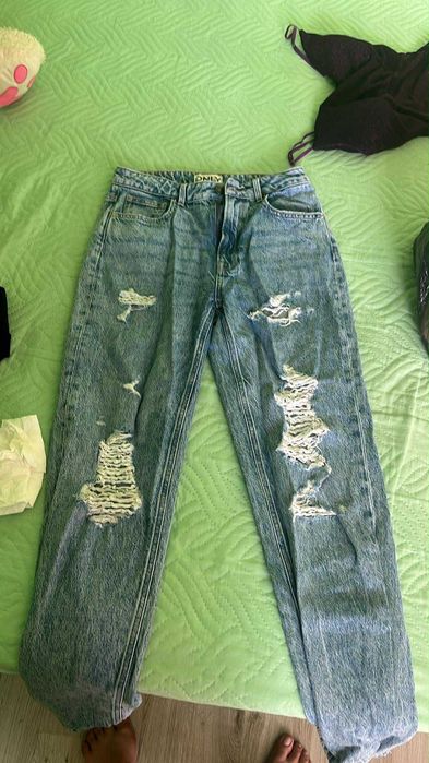 Дънки нови не обличани