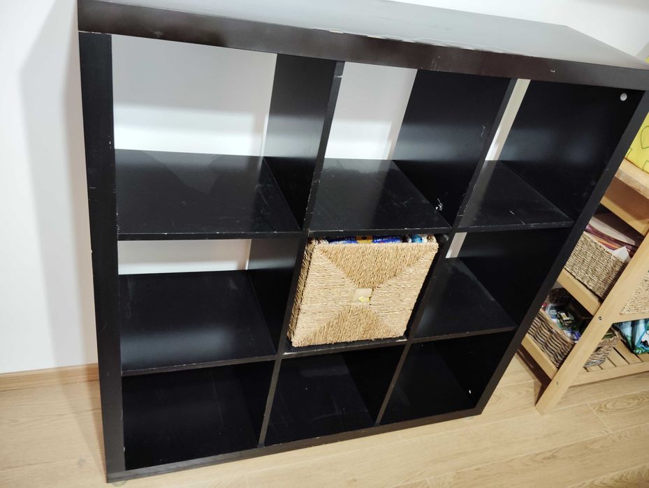 Черен рафт с 9 отделения, с кутията