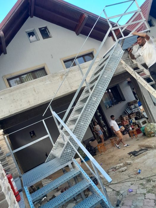 Scări metalice galvanizate la orice demisiune asiguram transport ori u