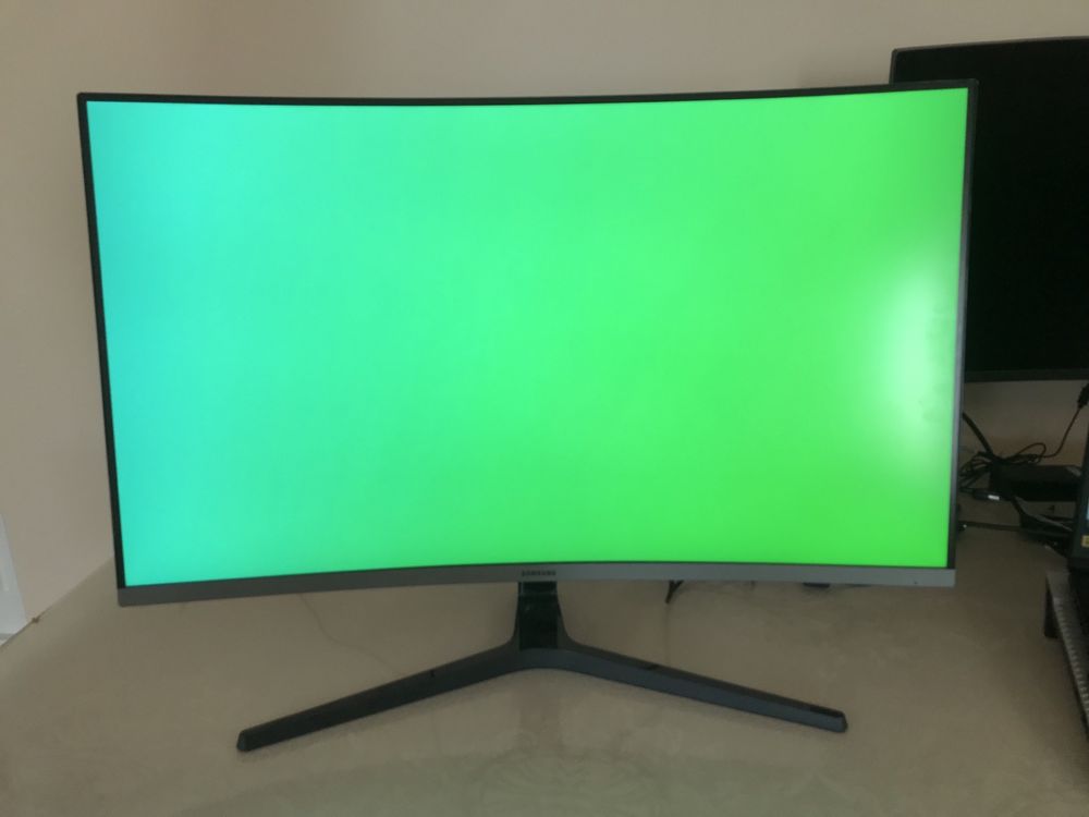 Монитор Samsung C32R500FHI 32 "