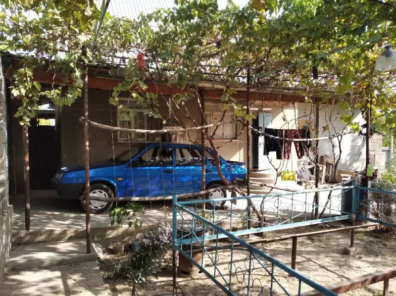 Продаётся  приватизированная дача