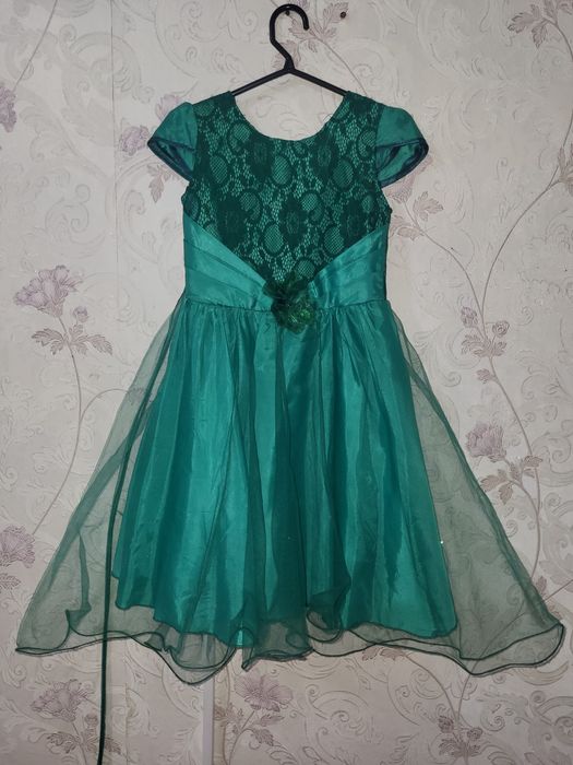 Платье детское на девочку с 6 до 8 лет