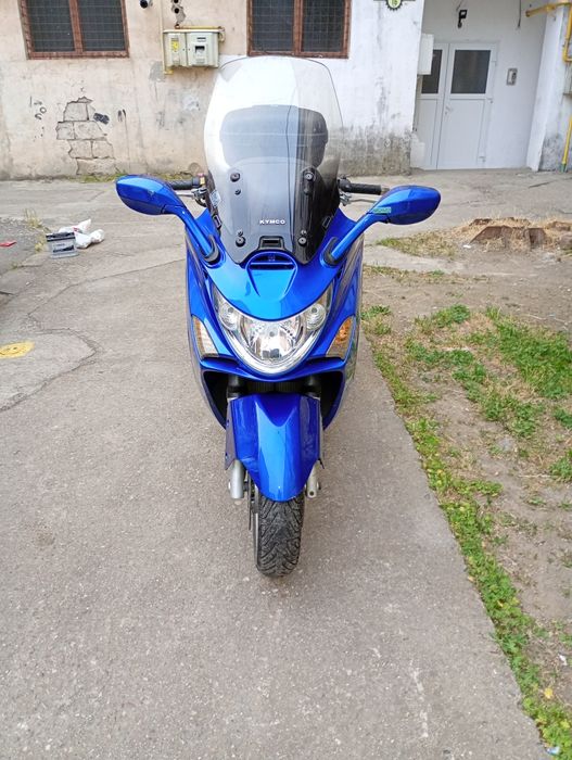 Moto/ scuter Xcitinc 500 cm3