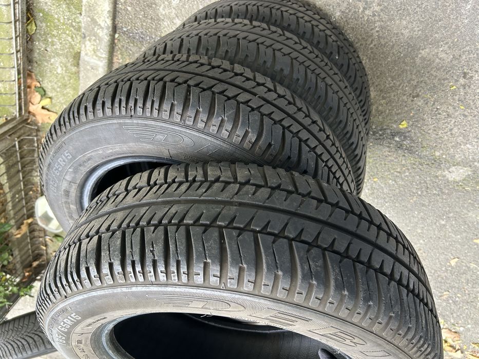 Vand 4 cauciucuri vara Debica 185/65/15
