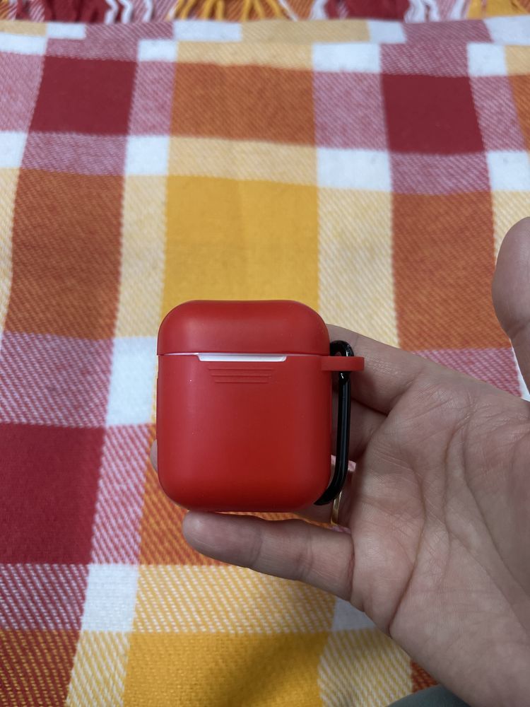 Продаётся наушник AirPods оригинал, серия-2