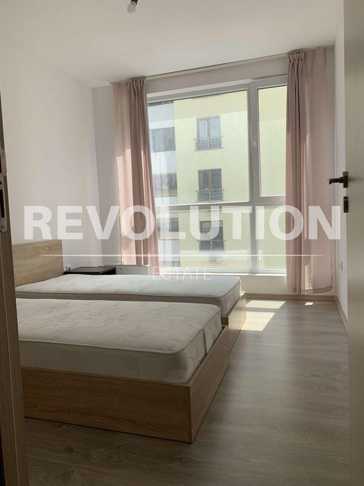 Дава се под наем Тристаен апартамент в Варна, Победа - 70 кв.м за 650 € - Снимка #4