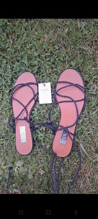 Sandale piele naturala Zara marimea 40 (romane)