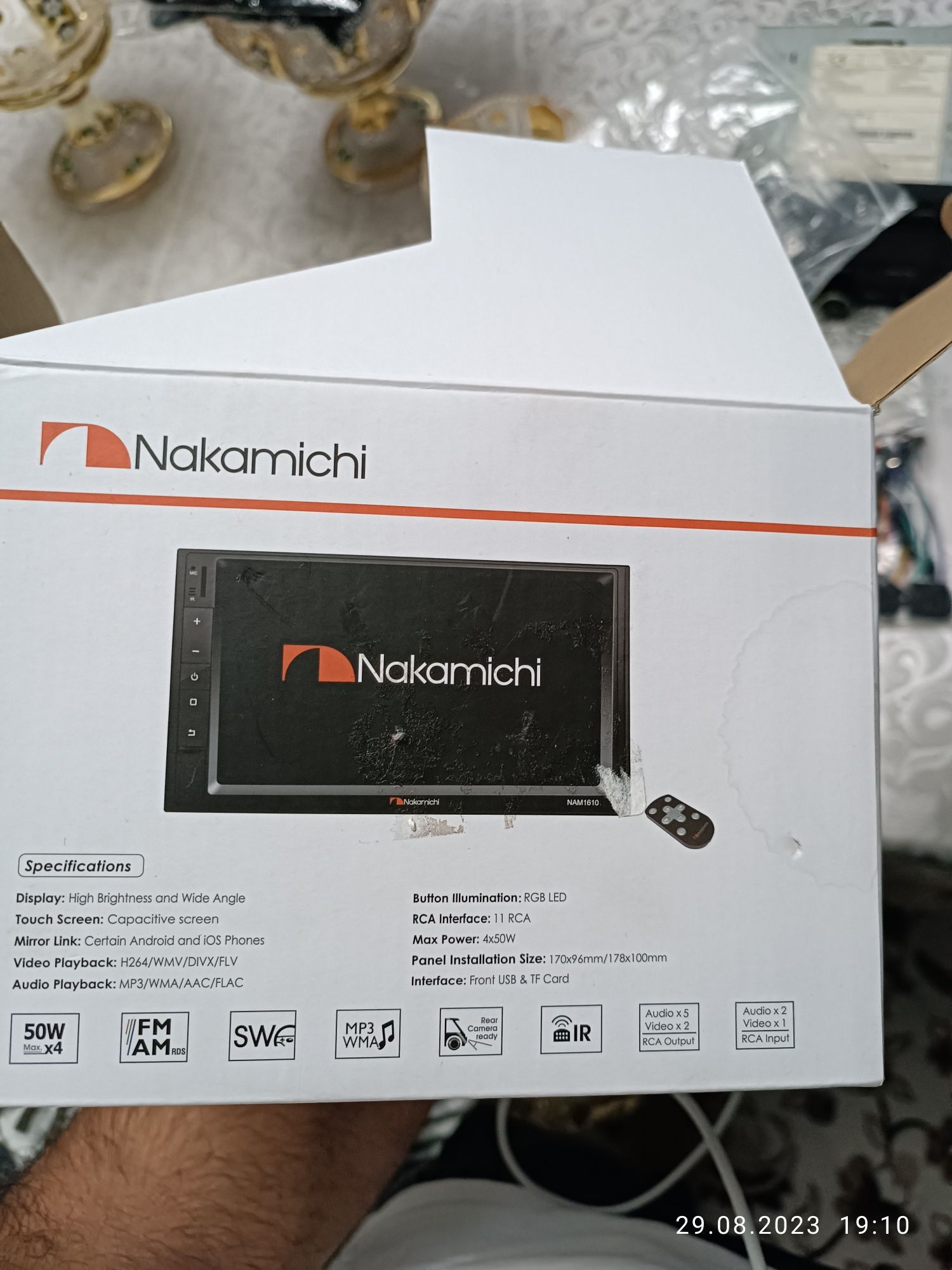 Nakamichi ekranli mafon