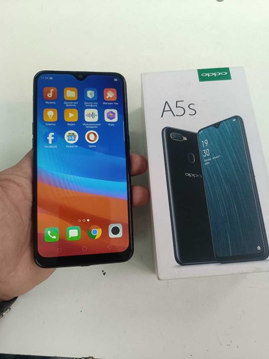 Продам смартфон Oppo A5s все работает, без трещин