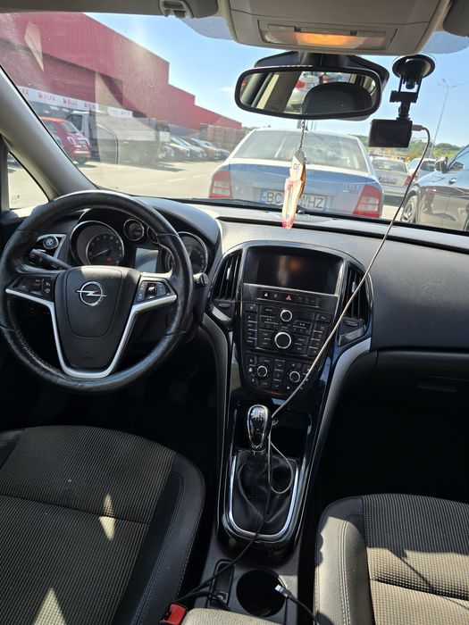 Opel astra j 2015 1.4 turbo