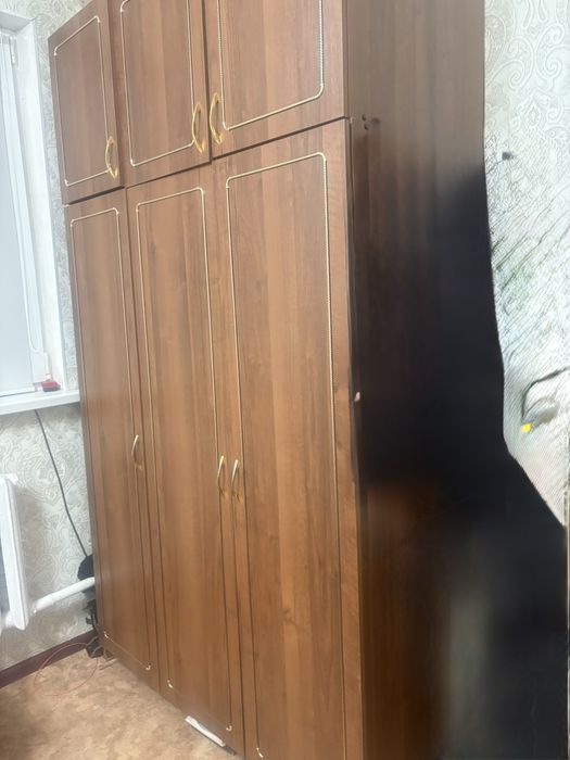 Отдам шкаф для спальни
