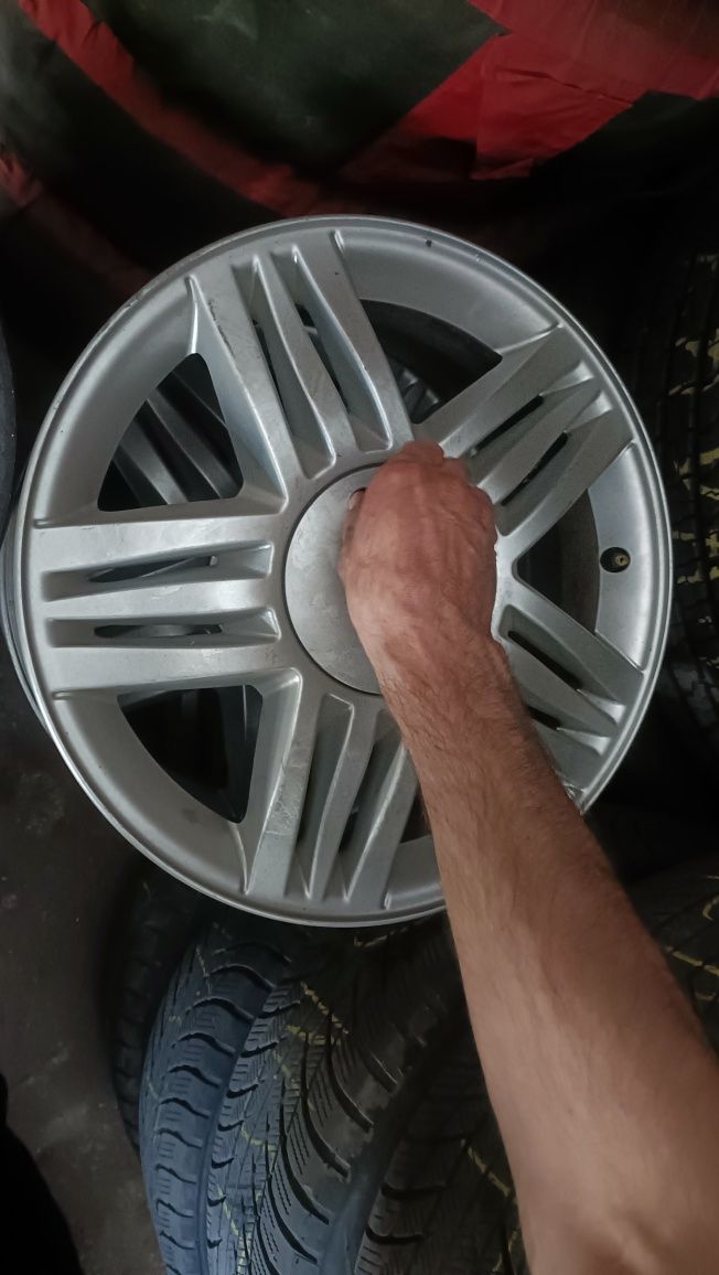 Vând Jante Renault Originale  4x100