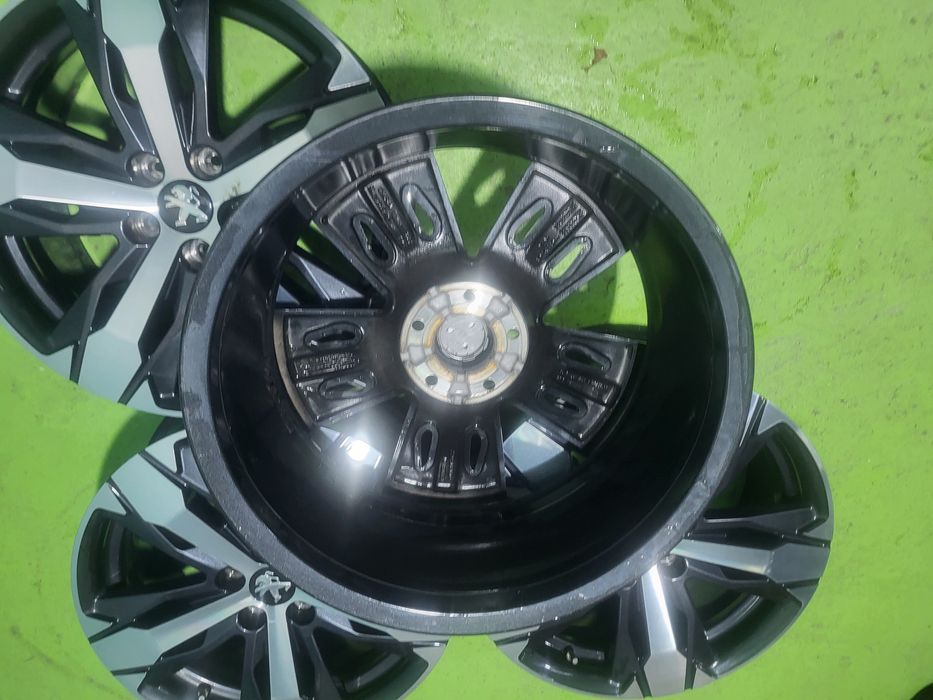 18 5x108 Peugeot лети джанти 5х108 пежо