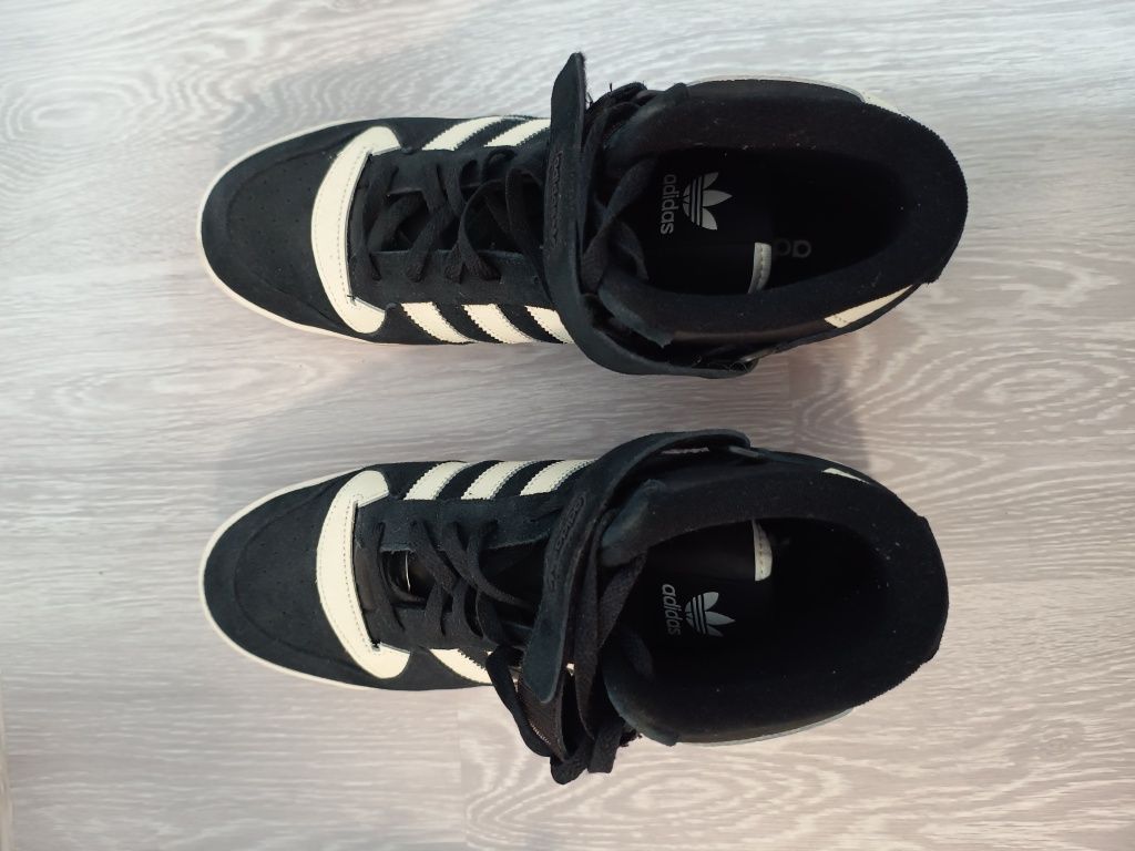 Adidas Forum MID