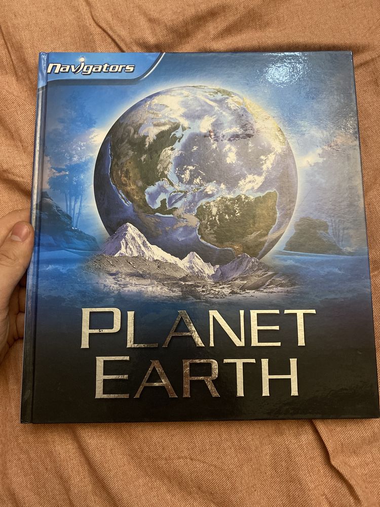 Книга Planet Earth(книга на англ)