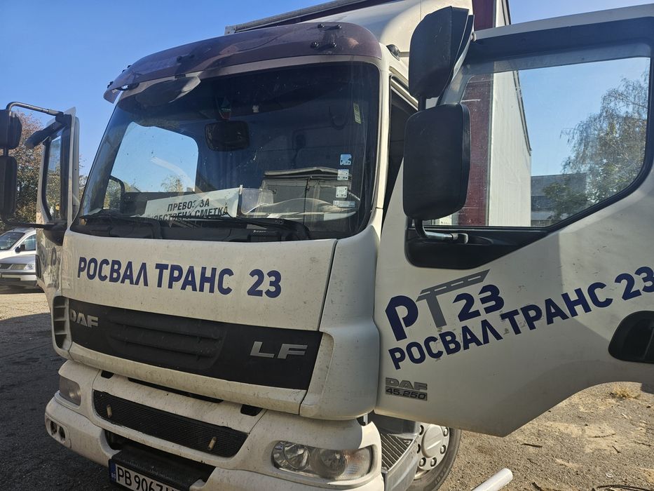 Бордови камион DAF