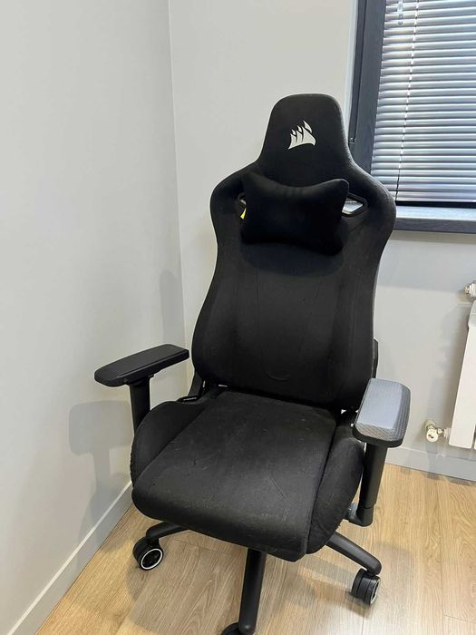 Игровое кресло Corsair TC200 Black (ткань)