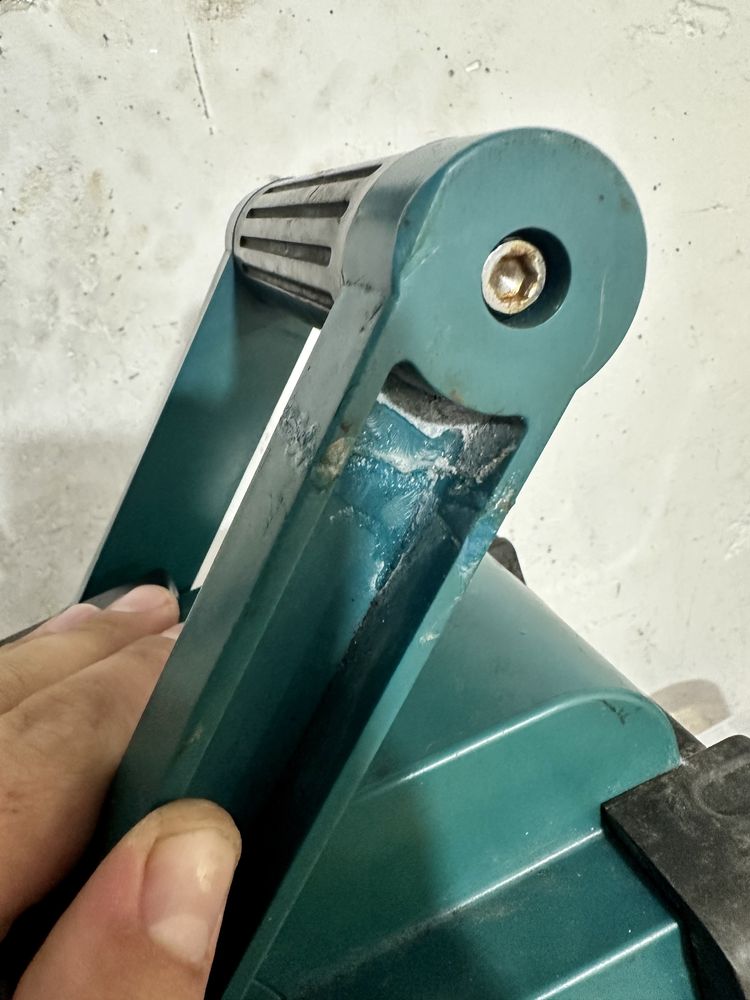 Radio Makita BMR100