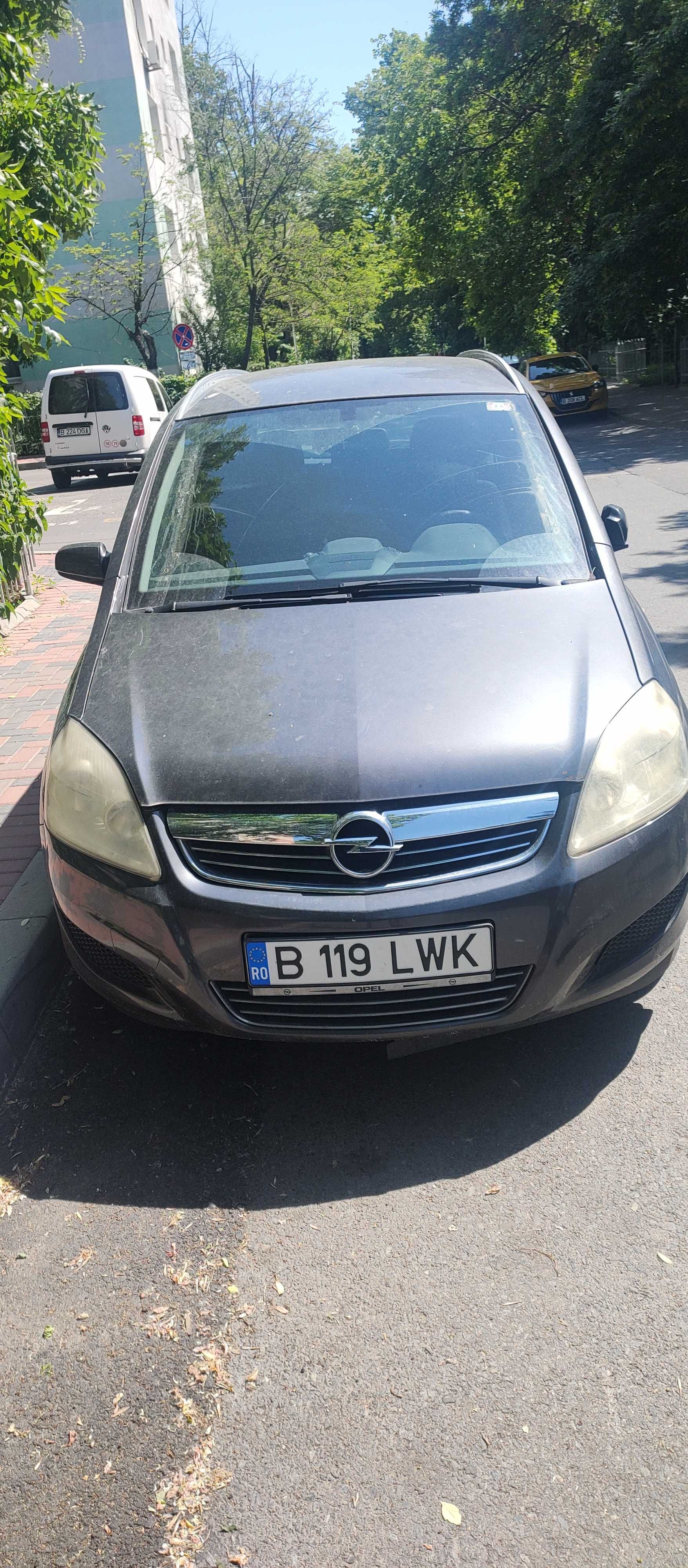 Vând Opel Zafira 7 locuri 2008