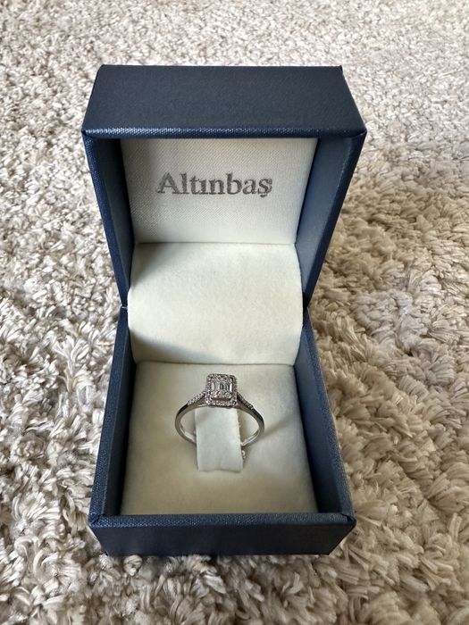 Диамантен пръстен ALTINBAS
